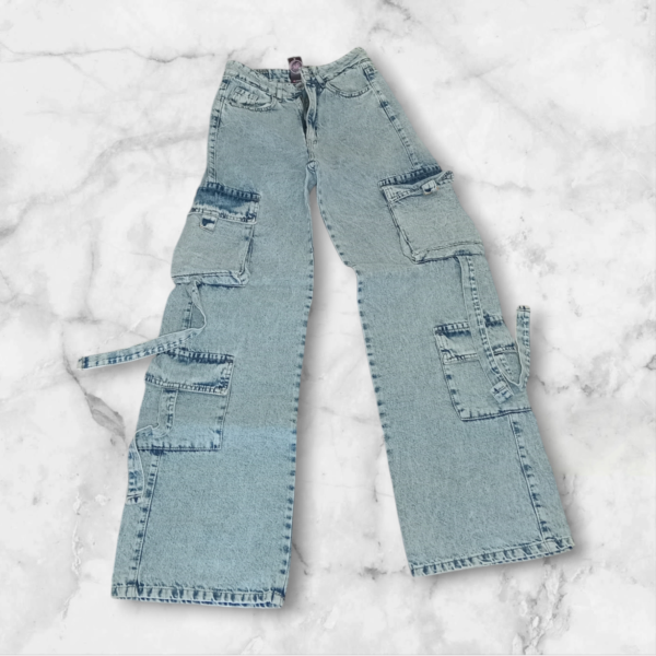 Jeans Cargo con Tiras