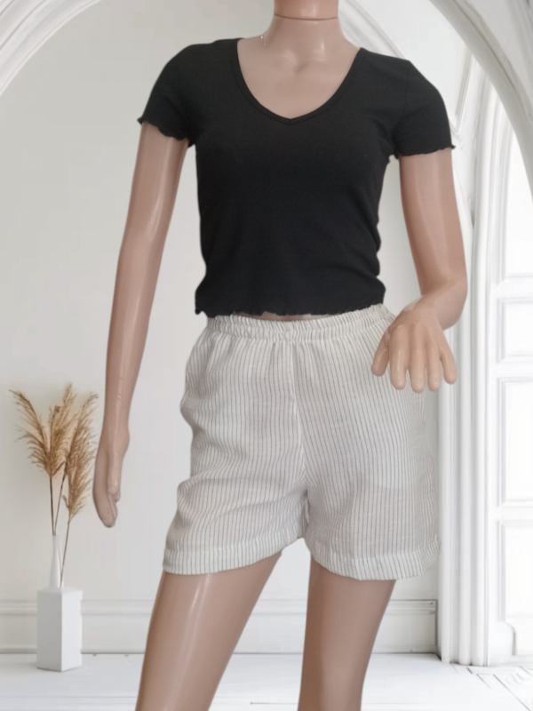 Short Lino Rayado